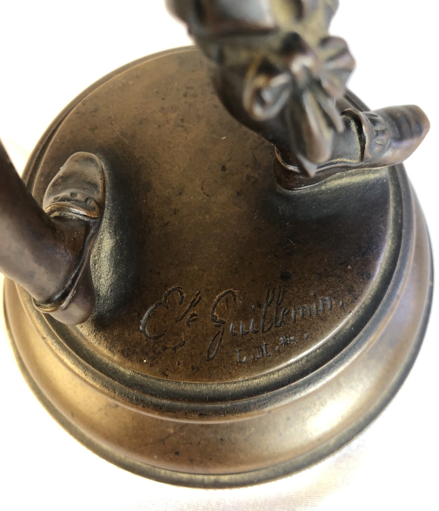 scultura in bronzo "Soldato" firmata Emil Guillemin