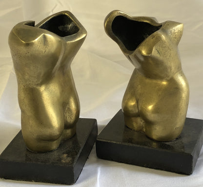 sculture in bronzo di Pietrina Checcacci