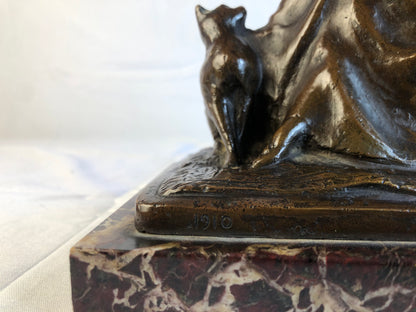 Scultura in bronzo ragazza con gatto firmata Roberto Negri