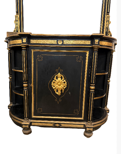 Credenza decorata a lacca e oro